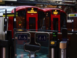 Deep-level London Underground trains to be installed with air conditioning